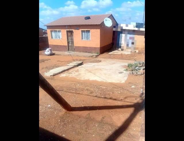 2 BEDROOM HOUSE FOR SALE IN MOHLAKENG